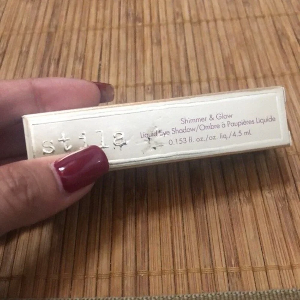 Stila New Shimmer & Glow Long Wearing Liquid Eyeshadow Twig